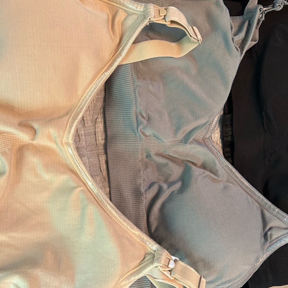 Nursing tanks & bras